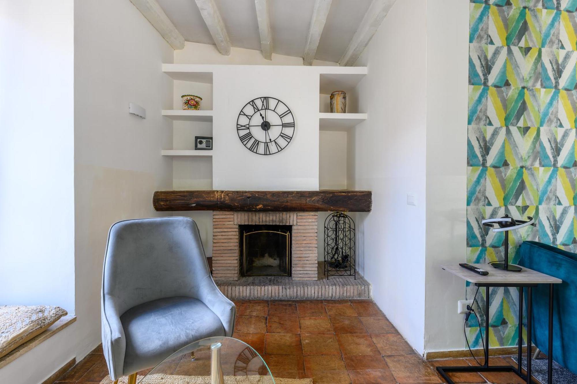 Historic Center - Navona Luxe Haven - Elevator, Soundproof & Netflix * Rom